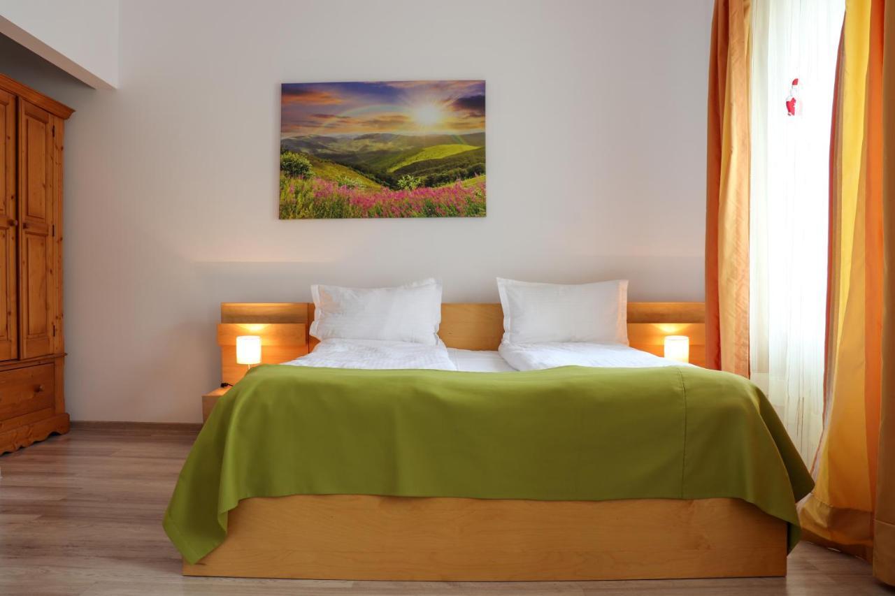 Apartamente Bucegi Rîşnov Exteriör bild